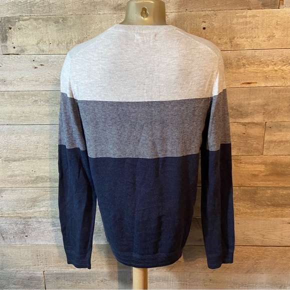 RW&Co men’s striped  sweater in size small - Picture 2 of 8